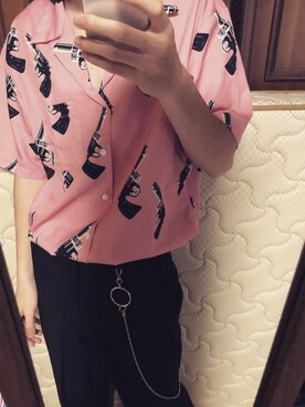 「13MONTH（サーティーンマンス）のアイテム（トップス）」を使った、まきちぇんさん（メンズ・174cm）の春コーディネート