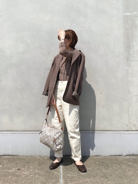 「emi+（エミプラス）のアイテム（セットアップ）」を使った、ayakaさん（レディース・153cm）の春コーディネート
