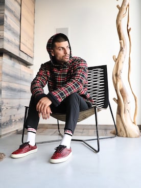 「model」｜「アイテム（ジャケット/アウター）」を使った、Jacob Alvaradoさん（メンズ・180cm）の冬コーディネート