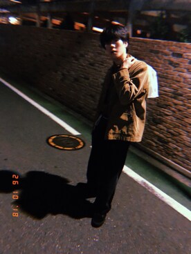 「BASISBROEK（バシスブルック）のアイテム（パンツ）」を使った、ダニエルさん（メンズ・174cm）の春コーディネート