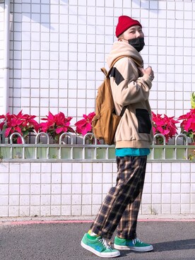 「earthtone」｜楊喜碧さん（メンズ・170cm）の冬コーディネート