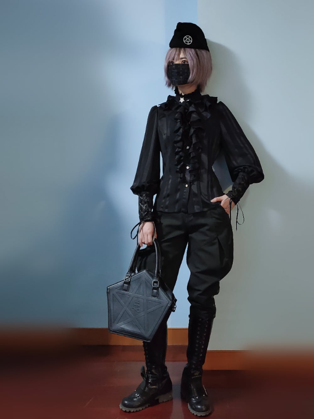「KILL STARの Out Of Line Hat （帽子、ブラック系）」を使った、步同さん（レディース・162cm）の春コーディネートの1枚目の写真