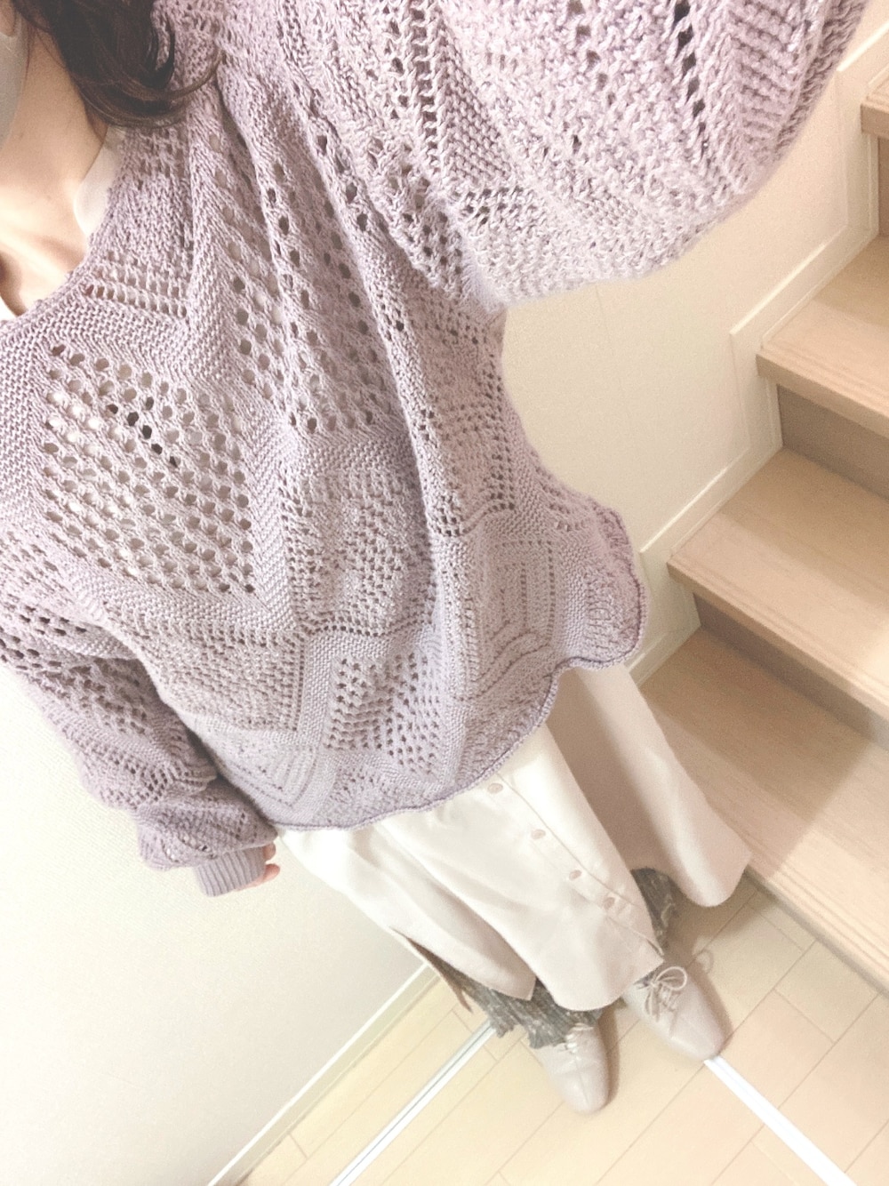 「休日スタイル、レイヤードスタイル、レイヤード、ペイズリー、ペイズリー柄パンツ、かぎ針編みニット、シャツワンピ」｜「しまむらのアイテム（ニット/セーター、パープル系）」を使った、ayu*さん（レディース・156cm）の春コーディネートの1枚目の写真