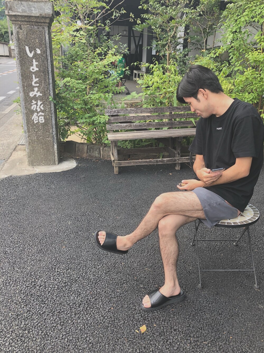 「iyotomiのアイテム（サンダル、ブラック系）」を使った、YUさん（メンズ・170cm）の夏コーディネートの1枚目の写真