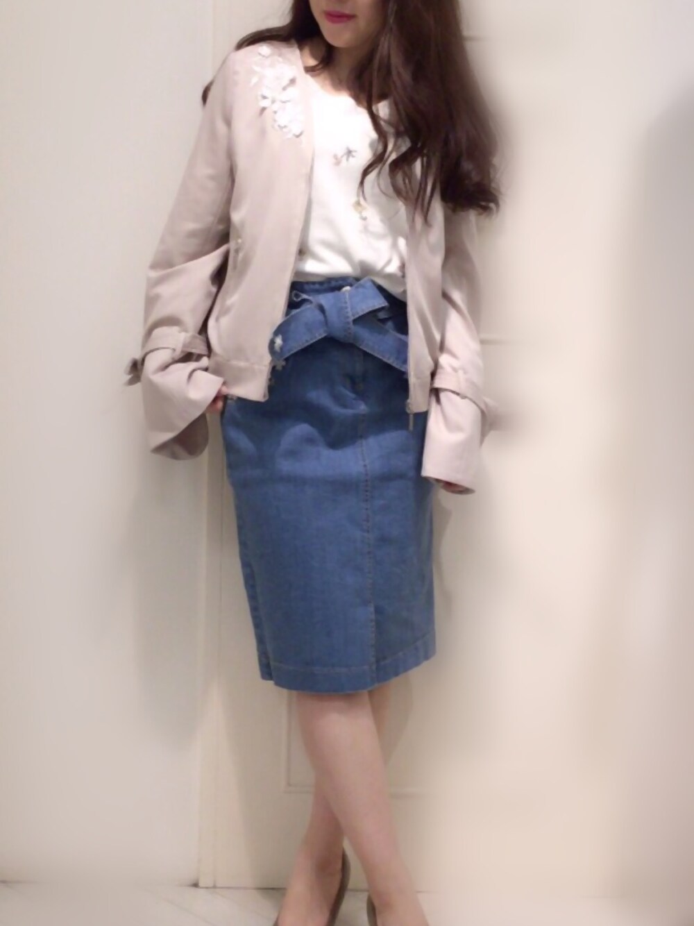 「春コーデ、ブルゾン、刺繍、デニムスカート、willselection、ウィルセレクション、BSTR、低身長、ウィルガール」｜「WILLSELECTIONのアイテム（デニムスカート、ブルー系）」を使った、Appp1uさん（レディース・150cm）の春コーディネートの1枚目の写真
