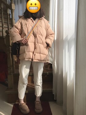 「PULL&BEAR（プルアンドベア）のアイテム（サロペット/オーバーオール）」を使った、TooThさん（レディース・170cm）の冬コーディネート
