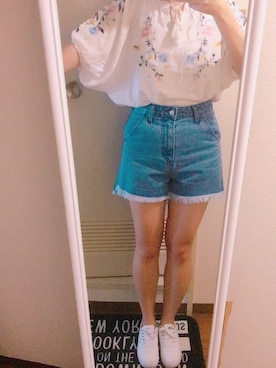「OZOC（オゾック）のアイテム（カーゴパンツ）」を使った、Carolina刘さん（レディース・162cm）の夏コーディネート