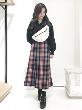 「Heather（ヘザー）のアイテム（ボディバッグ/ウエストポーチ）」を使った、sachiさん（レディース・154cm）の秋コーディネート