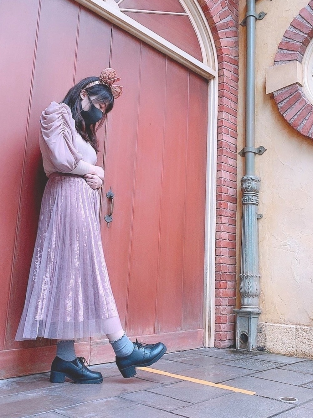 「ディズニー、ディズニーコーデ、ディズニーランド、ラプンツェル、プリンセスバウンド、プリンセス、プチプラ、プチプラコーデ、いいね、save、フォローお願いします🤑、いいね返し」｜「RETRO GIRLのアイテム（シャツ/ブラウス、ピンク系）」を使った、yuiさん（レディース・154cm）の秋コーディネートの1枚目の写真