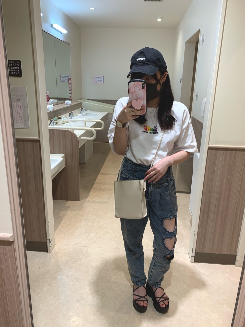 「夏コーデ、プチプラコーデ、おしゃれさんと繋がりたい、休日スタイル、夏だ！Tシャツ着よう！、低身長、いいね返し、ストリート」｜「THRASHERのMAG LOGO YOUTH LOW CAP/スラッシャー キッズ 帽子 キャップ（キャップ、ブラック系）」を使った、yuiさん（レディース・154cm）の夏コーディネートの1枚目の写真