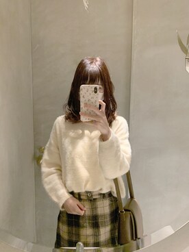 「Maison de FLEUR（メゾンドフルール）のアイテム（スマホケース/カバー）」を使った、ちょんさん（レディース・153cm）の冬コーディネート