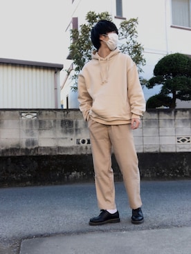「shiki tokyo（シキトウキョウ）のアイテム（パーカー）」を使った、kenさん（メンズ・175cm）の秋コーディネート