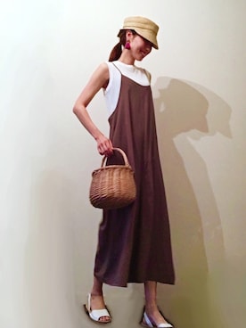 「アイテム（つなぎ/オールインワン、ベージュ系）」を使った、malieさん（レディース・167cm）の夏コーディネート
