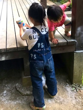 「DENIM DUNGAREE（デニムダンガリー）のアイテム（オールインワン・サロペット）」を使った、arinko★★★★さん（キッズ・100cm）の夏コーディネート