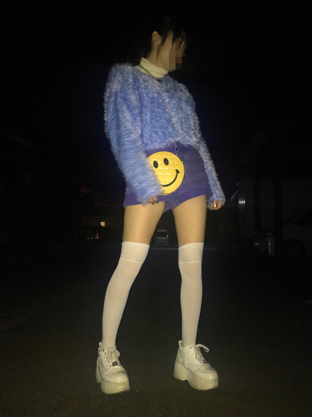 「ZARA、タートルネック、ニーハイソックス、ニコちゃん、アクセサリー、欲しい、寒いのめっっっっっ、ちゃ我慢してる、にしても、さみい」｜「ZARAのアイテム（ニット/セーター、ブルー系）」を使った、MINAHO☺︎さん（レディース・161cm）の冬コーディネートの1枚目の写真