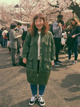 「花見」｜「アイテム（ミリタリージャケット）」を使った、sachikidさん（レディース・155cm）の春コーディネート