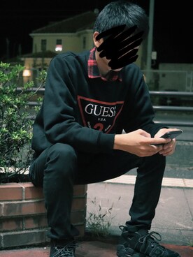 「Guess（ゲス）のアイテム（スウェット）」を使った、やーまんさん（メンズ・177cm）の冬コーディネート