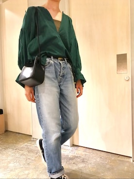 「Vネック」｜m i d o r iさん（レディース・164cm）の春コーディネート