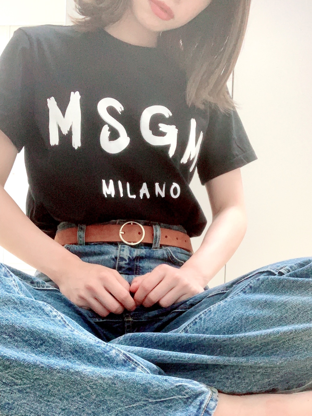 「MSGM、GU、GUコーデ、ライブコーデ、夏コーデ、Tシャツ×デニム、Tシャツ、デニム、デニムパンツ、サンダル」｜「MSGMのMSGM - ロゴプリント Tシャツ - women - コットン - M（Tシャツ/カットソー、ブラック系）」を使った、ayakaさん（レディース・156cm）の夏コーディネートの1枚目の写真