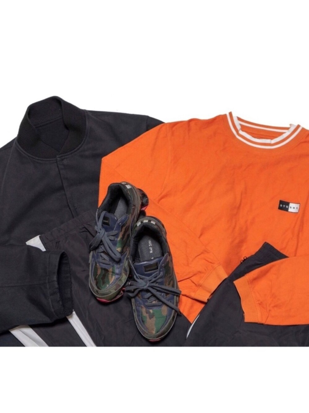 「ootd、outfit、今日のコーデ、オーバーサイズ、春コーデ、古着、ストリート、スニーカー、黒、ジャージ」｜「Yohji Yamamotoのアイテム（ブルゾン、ブラック系）」を使った、ANOV さん（メンズ・175cm）の春コーディネートの1枚目の写真