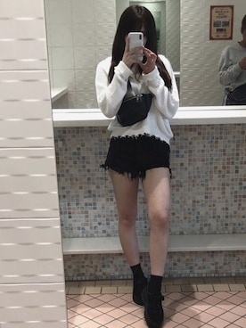 「アイテム（ボディバッグ/ウエストポーチ）」を使った、Rさん（レディース・165cm）の秋コーディネート