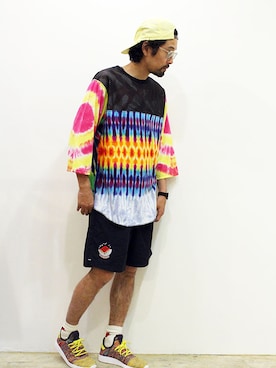 「アイテム（スニーカー、イエロー系）」を使った、nakajiさん（メンズ・168cm）の夏コーディネート