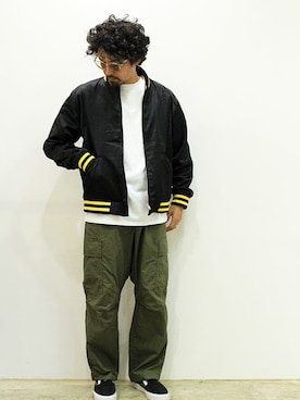 「シンプル」｜「アイテム（スタジャン）」を使った、nakajiさん（メンズ・168cm）の秋コーディネート