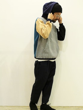 「MANEBU（マネブ）のアイテム（モカシン/デッキシューズ）」を使った、nakajiさん（メンズ・168cm）の秋コーディネート