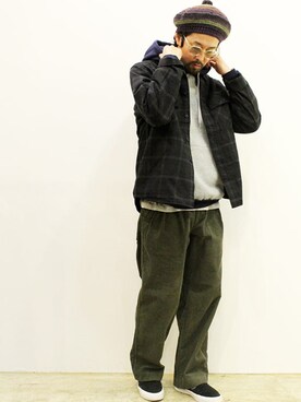 「MANUAL ALPHABET（マニュアル アルファベット）のアイテム（スラックス）」を使った、nakajiさん（メンズ・168cm）の秋コーディネート