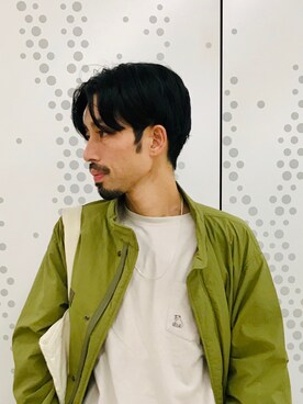 「動物モチーフ」｜「アイテム（Tシャツ/カットソー）」を使った、中野裕(なかのひろし)さん（メンズ・174cm）の秋コーディネート