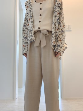 「しまむら（シマムラ）のアイテム（パンツ、ベージュ系）」を使った、はるママさん（レディース）の春コーディネート