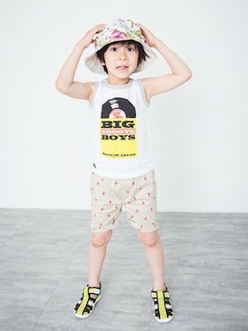 「RADCHAP（ラッドチャップ）のアイテム（シューズ）」を使った、BRANSHESさん（キッズ・114cm）の夏コーディネート