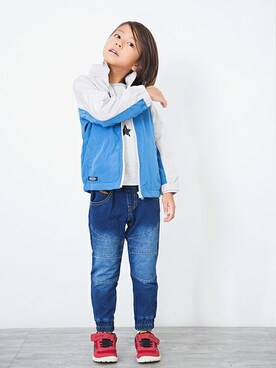 「RADCHAP（ラッドチャップ）のアイテム（ナイロンジャケット）」を使った、BRANSHESさん（キッズ・110cm）の秋コーディネート