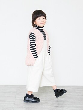 「BRANSHES（ブランシェス）のアイテム（オールインワン・サロペット）」を使った、BRANSHESさん（キッズ・109cm）の冬コーディネート