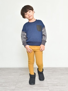 「アイテム（パンツ、イエロー系）」を使った、BRANSHESさん（キッズ・113cm）の秋コーディネート