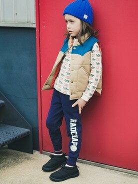 「RADCHAP（ラッドチャップ）のアイテム（帽子）」を使った、BRANSHESさん（キッズ・114cm）の秋コーディネート