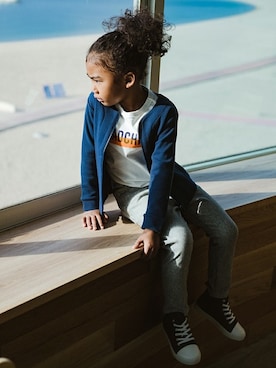 「kids」｜「アイテム（ノーカラージャケット）」を使った、BRANSHESさん（キッズ・110cm）の春コーディネート