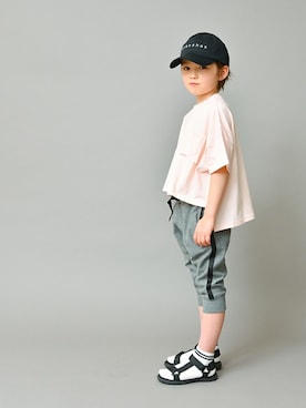「アイテム（サンダル）」を使った、BRANSHESさん（キッズ・113cm）の春コーディネート