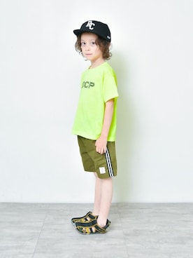 「RADCHAP（ラッドチャップ）のアイテム（シューズ）」を使った、BRANSHESさん（キッズ・113cm）の夏コーディネート