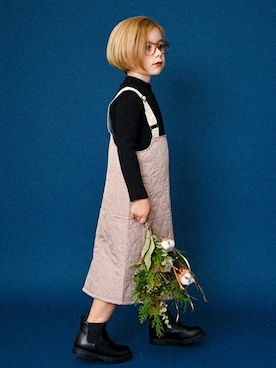 「アイテム（ジャンパースカート）」を使った、BRANSHESさん（キッズ・113cm）の秋コーディネート
