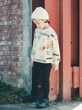 「アイテム（チノパンツ）」を使った、BRANSHESさん（キッズ・110cm）の秋コーディネート