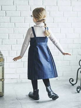 「アイテム（ジャンパースカート）」を使った、BRANSHESさん（キッズ・109cm）の冬コーディネート