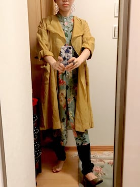 「UNIQLO（ユニクロ）のWOMEN ウルトラストレッチジーンズ（デニムパンツ）」を使った、ツキコイワムラさん（レディース・156cm）の秋コーディネート