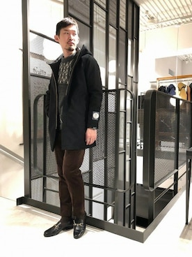 「フードコート」｜「アイテム（その他シューズ）」を使った、IDUTSUさん（メンズ・177cm）の冬コーディネート