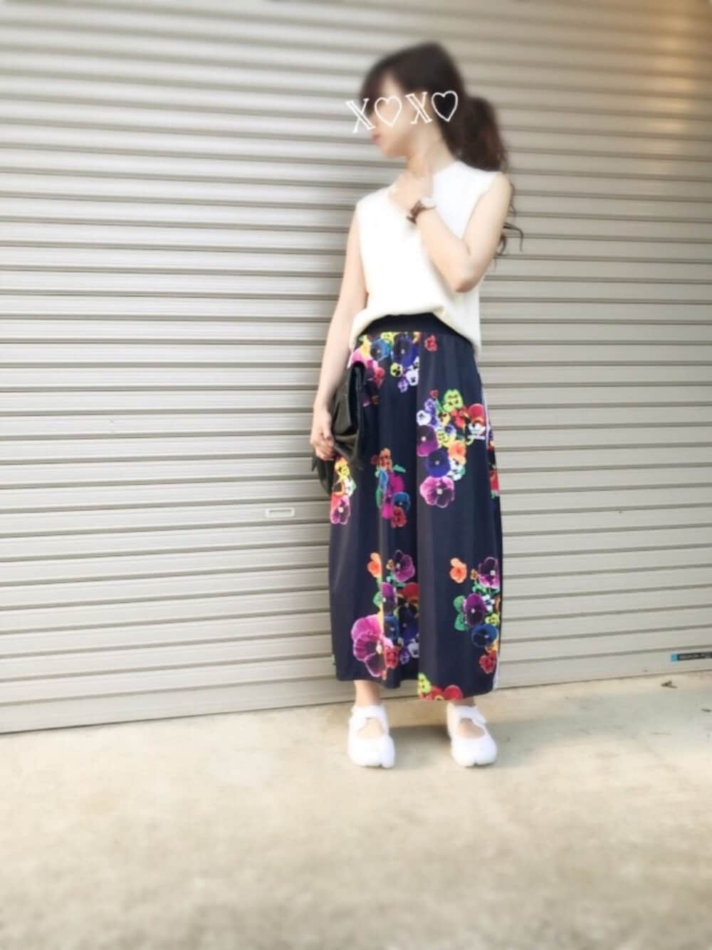 adidas（アディダス）の「オリジナルス ロングスカート[FLORAL