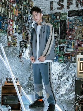 「拼接」｜ISFNさん（メンズ・181cm）の春コーディネート