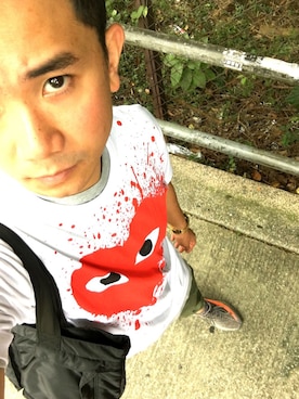 「CLOT（クロット）のアイテム（トップス）」を使った、Yun Pui Chris Makさん（メンズ・172cm）の秋コーディネート