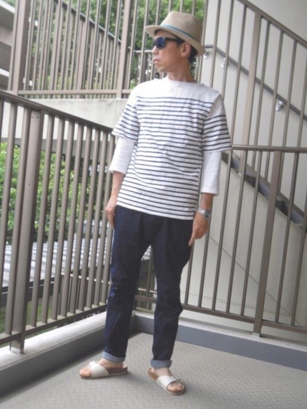 「HARE、birkenstock、サンダル、クライミングパンツ、coen、マリンボーダー、polcadot」｜「HAREのマリンボーダーカットソー【HARE】（Tシャツ/カットソー、ホワイト系）」を使った、genさん（メンズ・167cm）の夏コーディネートの1枚目の写真