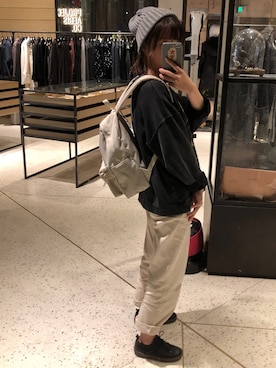 「PULL&BEAR（プルアンドベア）のアイテム（パーカー）」を使った、_annyaさん（レディース・159cm）の秋コーディネート