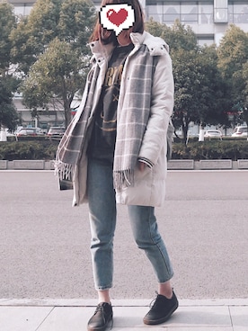 「PULL&BEAR（プルアンドベア）のアイテム（パーカー）」を使った、_annyaさん（レディース・159cm）の冬コーディネート